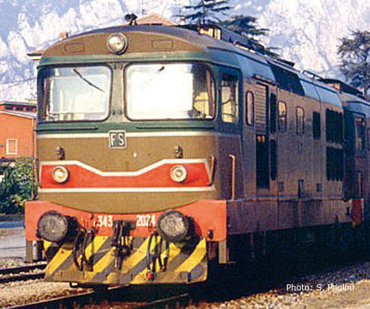Diesel locomotive D 343<br /><a href='images/pictures/Roco/62870.jpg' target='_blank'>Full size image</a>